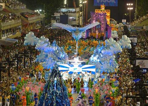 Os melhores destinos de blocos de rua para aproveitar o Carnaval carioca
