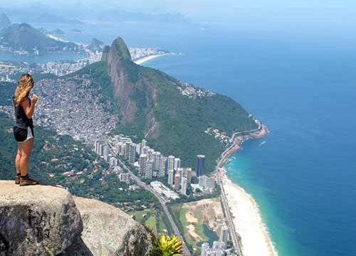 Explorando a rica história e arte do Rio de Janeiro em uma caminhada cultural