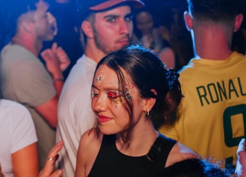 Rio de Janeiro: Noite de festa animada no Substation Club