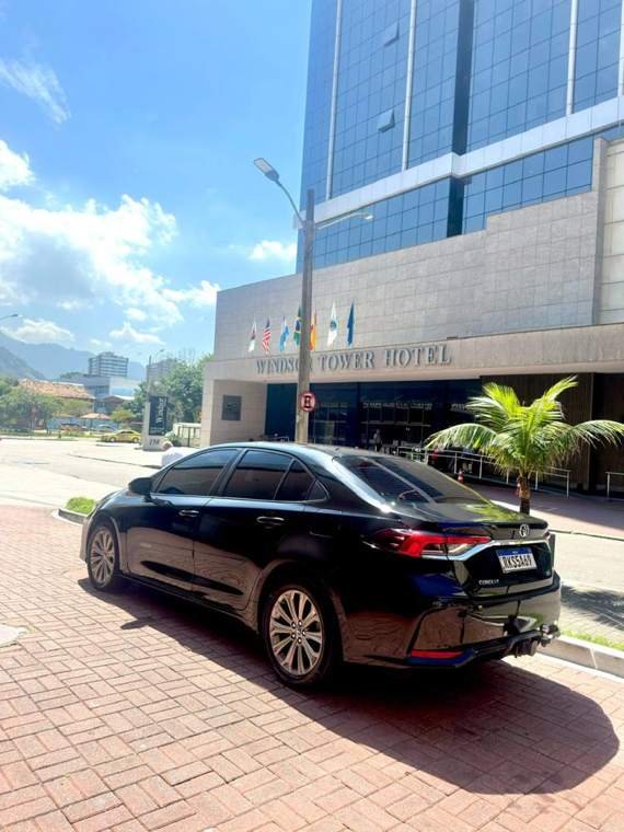 Sedan de transfer executivo em hotel no Rio de Janeiro