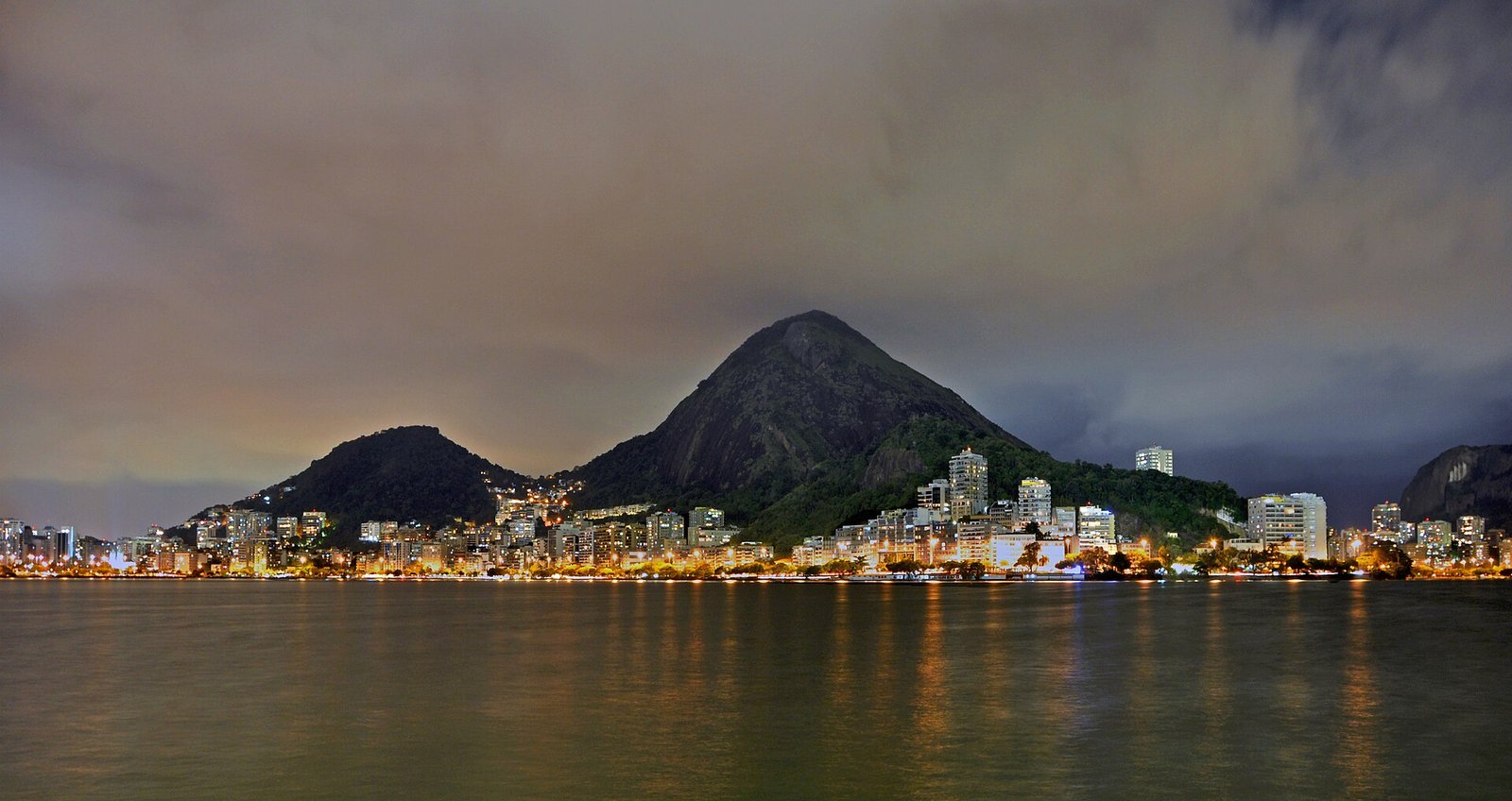 Trilha da Catacumba e Lagoa: Mirante e Pedalinho